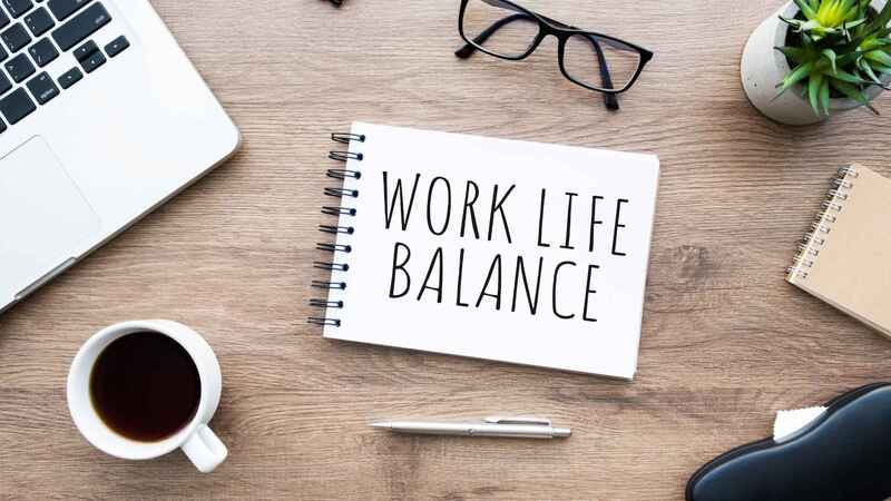Work-Life Balance: Achieving Harmony in a Hybrid Work Environment