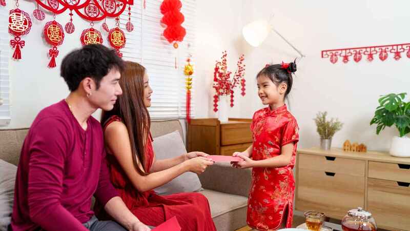 华人新年红包攻略：金额、禁忌与送礼技巧