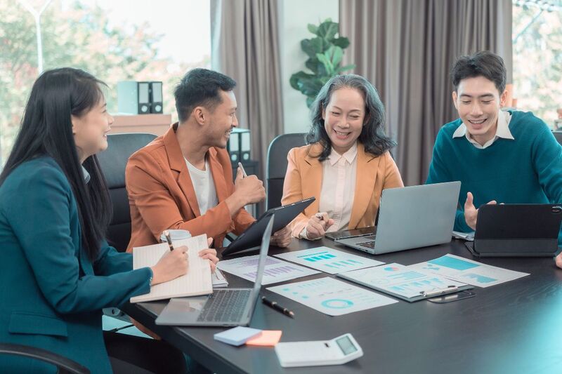 Why Bilingual Leadership Will Define Singapore’s Regional Success in 2026