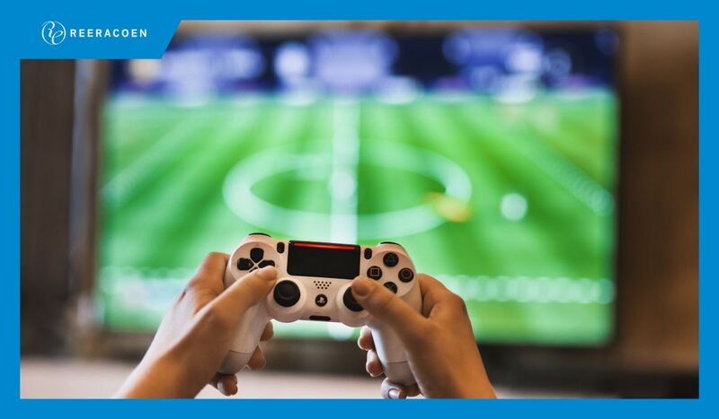 Bóng Đá & Thể Thao Điện Tử