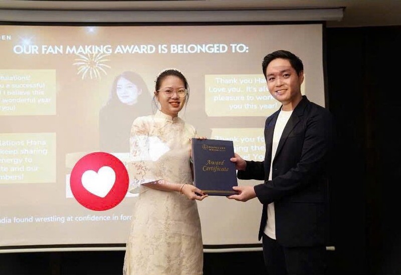 more than 40 candidates have left genuine messages for Hana